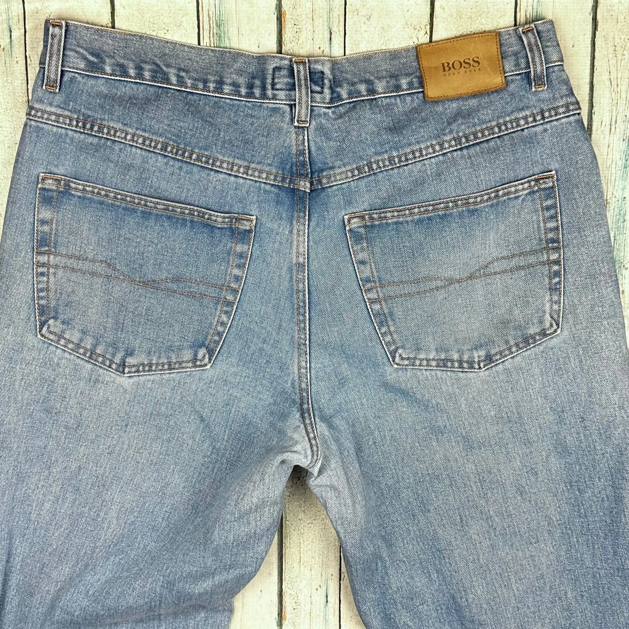 Hugo Boss Vintage 90's Men's Jeans Made in Australia - Size 38