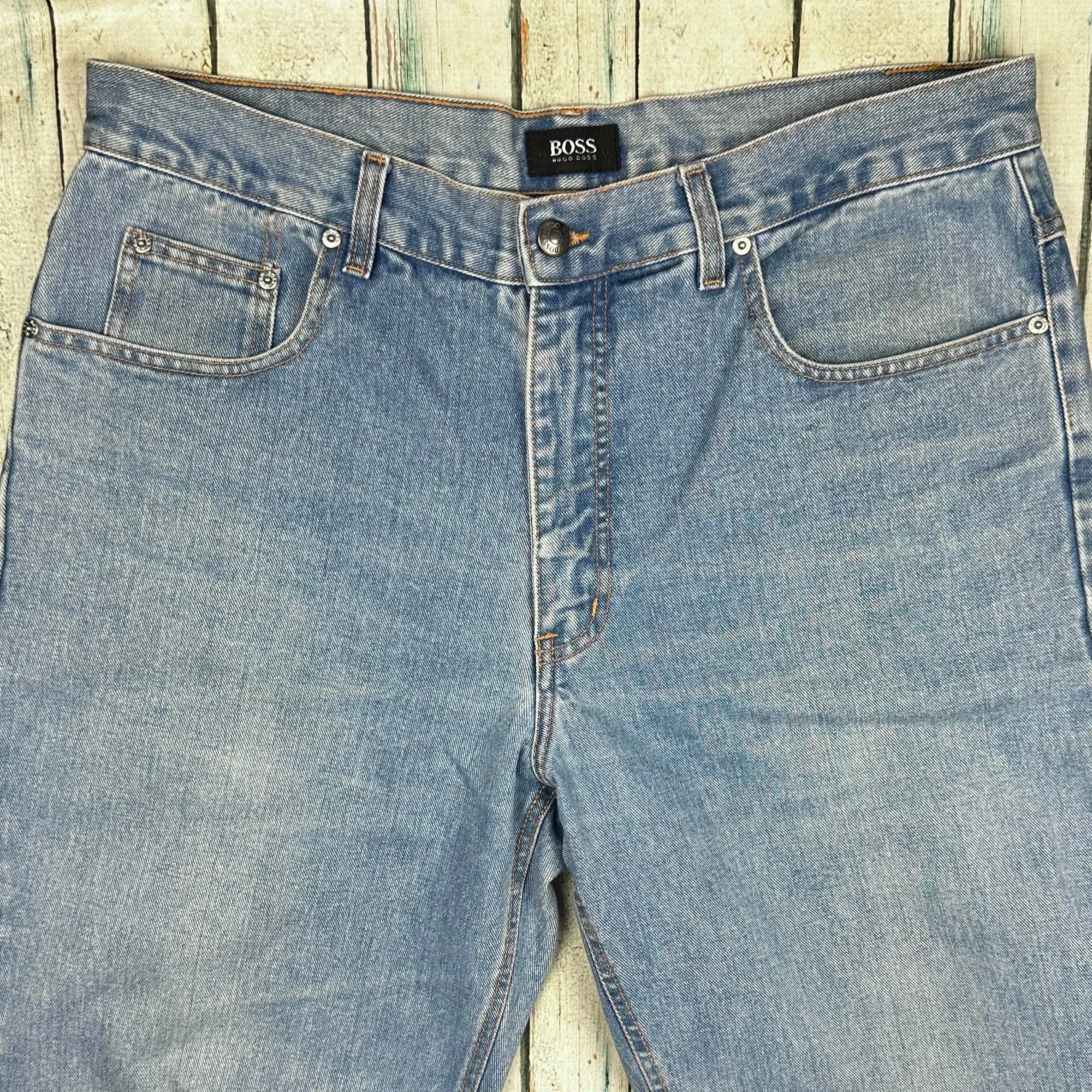 Hugo Boss Vintage 90's Men's Jeans Made in Australia - Size 38